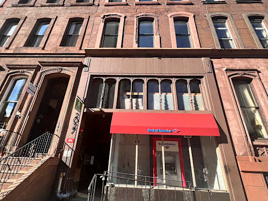 2027 Walnut Street property